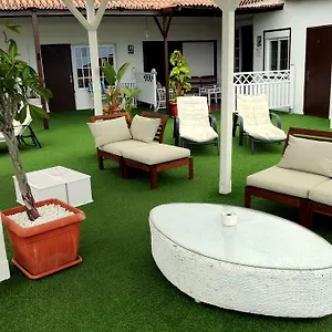 Flores Hotel